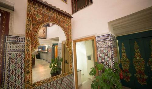 Facilities, Hotel Moroccan House near Place des Nations Unies