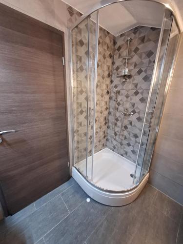 Iva studio apartment - image 2