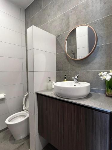 Podium 3 bedroom 7 pax AEON shopping mall