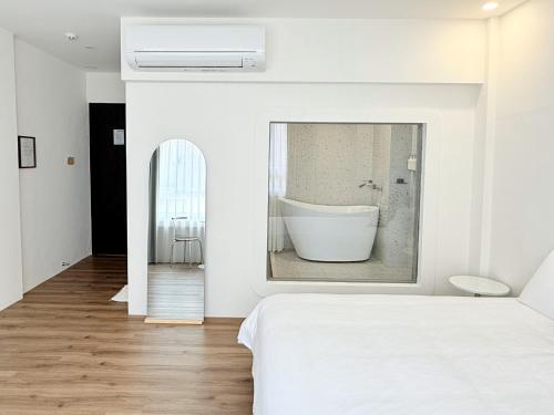 Nantuju – Tainan, LA