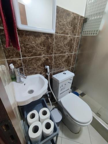 Spacious 2BR Ground-Floor Apartment Parking & Free Wi-Fi, Casablanca (Foto 4)