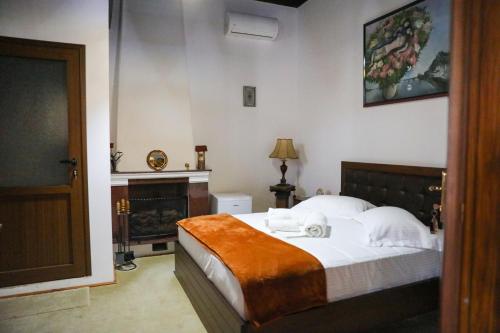 Deluxe Double Room room in Villa Palma Center