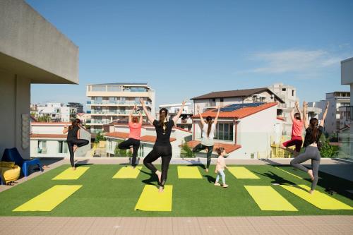 Nayino Resort Hotel - image 12