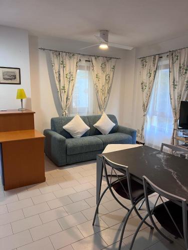2 bedrooms, 3 beds