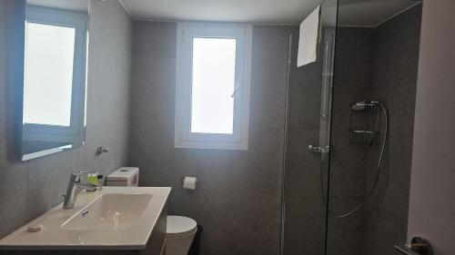 Apartment image 8