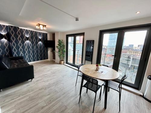 Picture of City Centre, Top Floor Apartment, Two Balconies