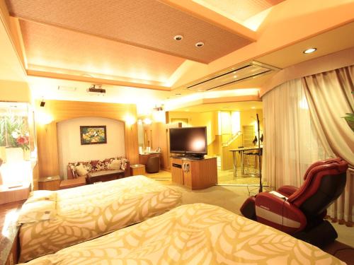 room detail thumbnail 1