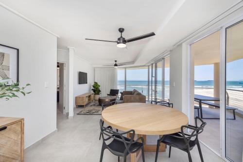 Lagoon Beach Luxury Apartments - image 6