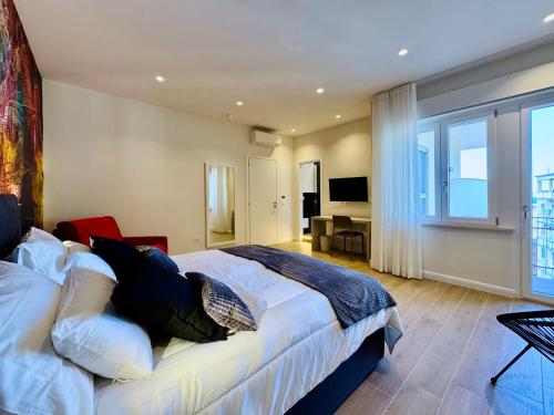 YourHome - Il Pino Rooms & Apartment, Meta (foto 7)