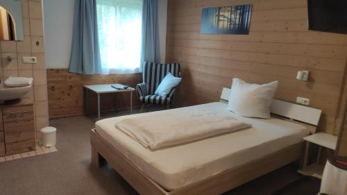 1 double bed