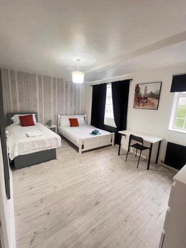 London E2 Rooms, Londyn