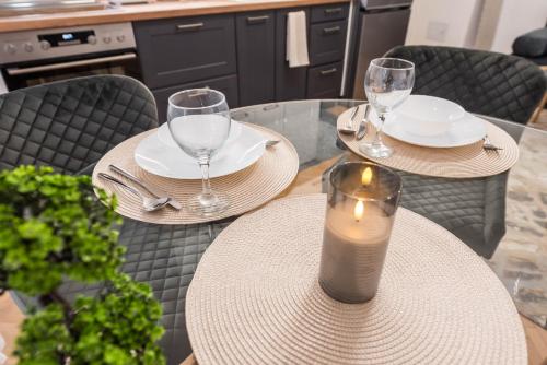 Cozy Apartment with FREE Parking