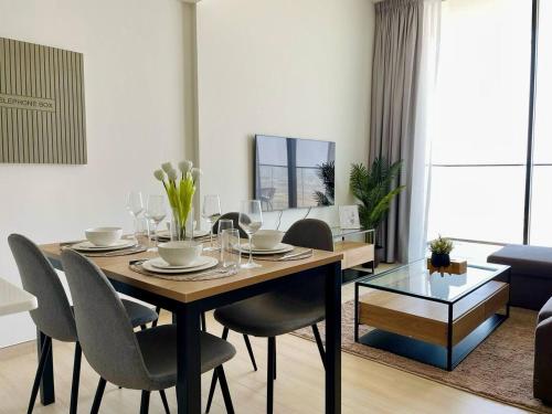 Jvc 1br Apartment Modern Comfort, Pool, Parking, Dubai (Foto 5)