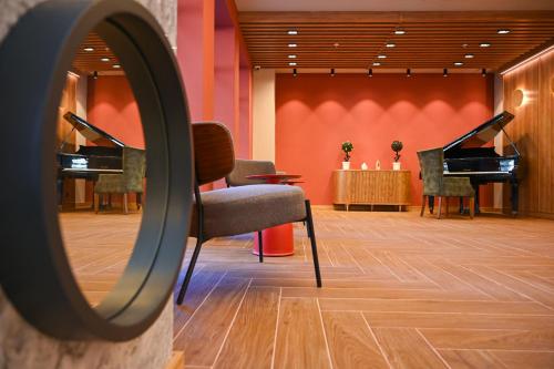 Aula, Landmark Hotel in Batumi