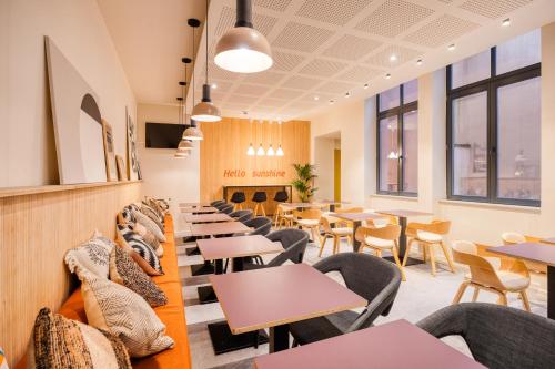 Alma Grand Place Hotel - image 3