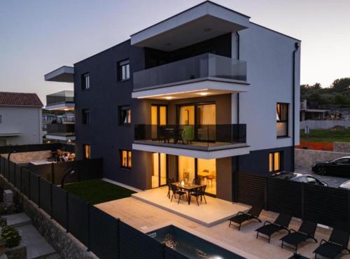 Three Bedroom Apartment