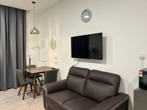Podium Studio - 4 pax AEON Mall, Kuching (foto 7)