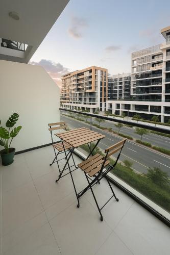 Cozy Rental Studio in Azizi Riviera Dubai in Nad Al Sheba