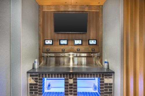 Holiday Inn Express & Suites Nashville West End - Univ Area, an IHG Hotel in Nashville, USA