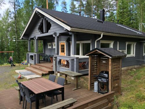 Kallio-Orava Villa with jacuzzi - Location saisonnière - Koljonkanta