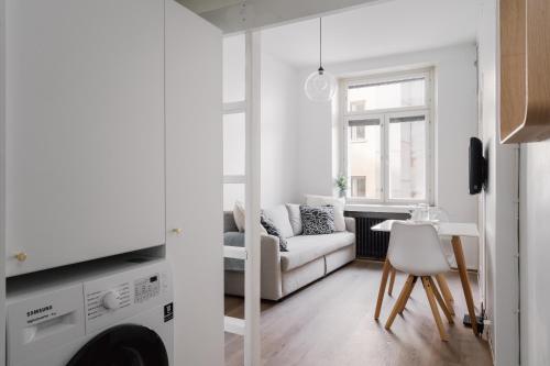 Cozy Renovated Studio in Kallio near Metro Station, Хельсинки (фото 2)