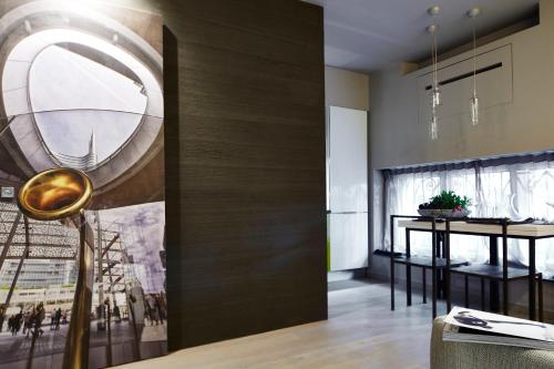 Luxury Design Apartment Downtown - FREE PARKING, Milan