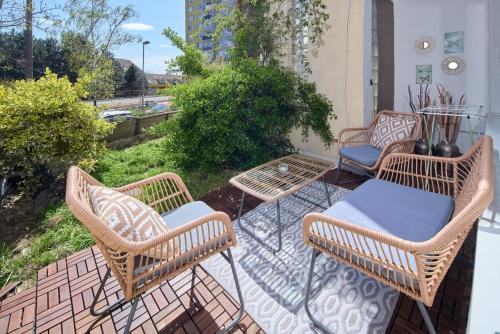 2 Bedrooms, 2 Bathrooms & Garden, Bratislava (photo 8)