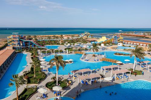 Ngoại cảnh khách sạn, Sunrise Solara Aqua park Resort in Hurghada