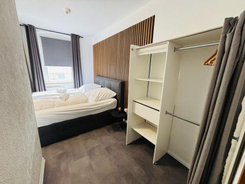 Double Room image 10