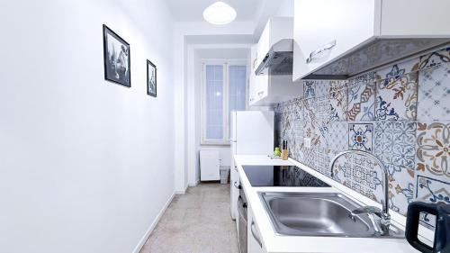 7 minuti dalla metropolitana Appartamento tranquillo e moderno a Roma, Řím (fotografie 3)