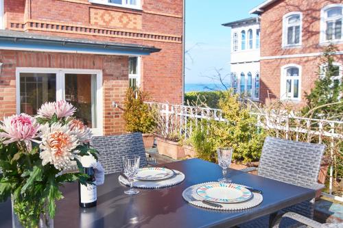 Erkély/terasz, Villa Dünenblick Apartment Seepferdchen (Villa Dunenblick Apartment Seepferdchen) in Niendorf