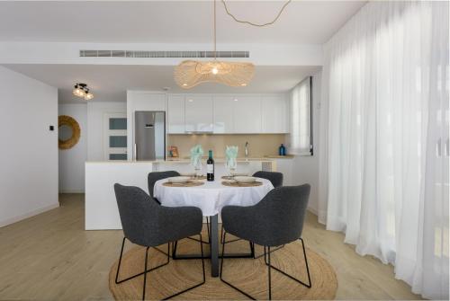 บริการและสิ่งอำนวยความสะดวก, One-80 Suite 2440 in ลา ลาสปารา