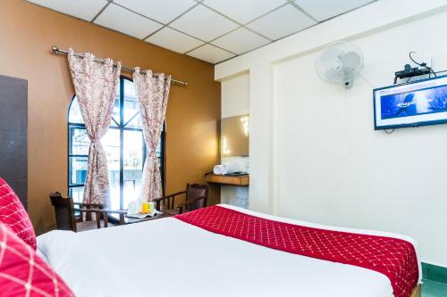 Deluxe Room image 10