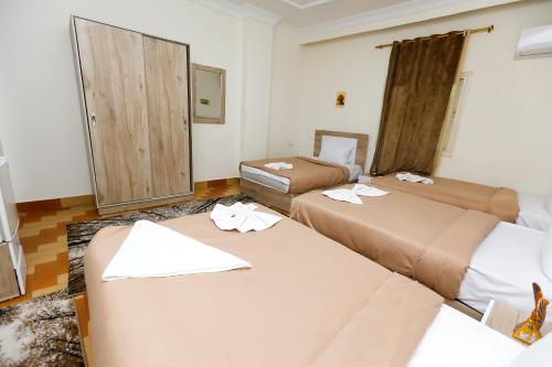 Enjoy with NEFERTIT pyramids view