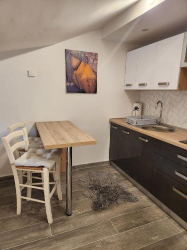 Seadmed, Apartment Blue in Ilovik