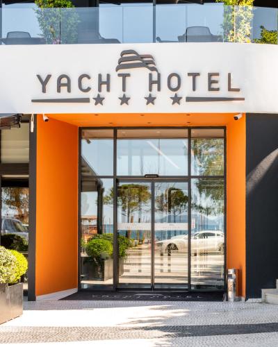 Yacht Hotel - image 12