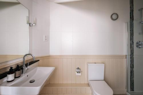 The Devonshire Fell Hotel - image 12