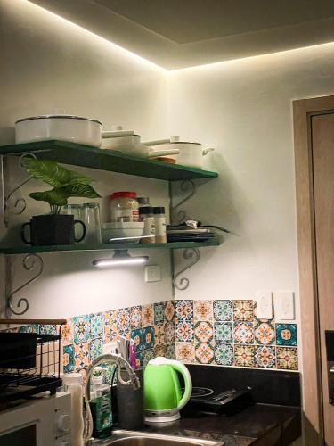Poolside Apartment - Sleeps 4 Ac & Hot Shower, Marilao (fotografie 9)