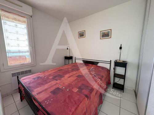 Apartment with Sea View image 10