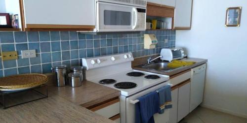 Beachfront Apartment - Terrazas de Cimarron, Margarita in Cimarrón