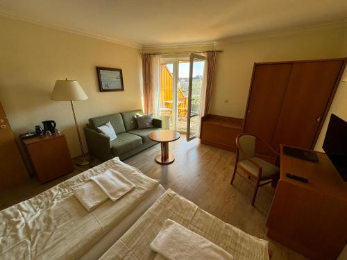 Hotel garni SEESCHLÖSSCHEN 4