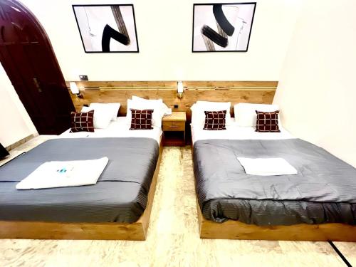 Double Room image 10