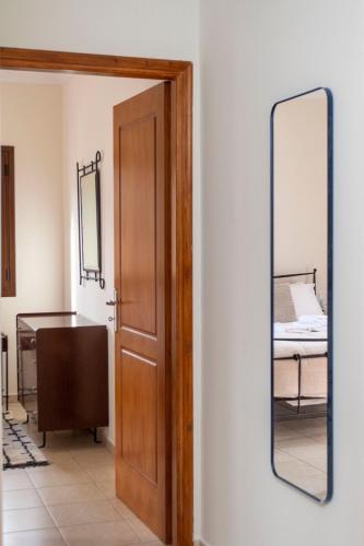 Rokani Studio I at Kalavrita Center