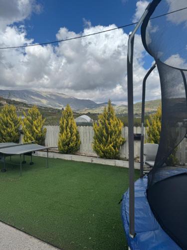 צמרים סמר in Majdal Shams