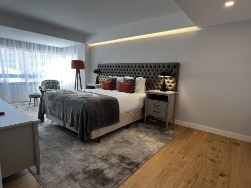 Cascais Atrium, luxury apartment with sea view and pool in Bairro do Rosario