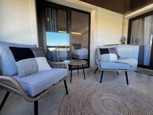 Cascais Atrium, luxury apartment with sea view and pool in Bairro do Rosario