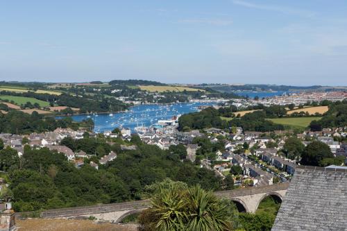 5 Bedroom House with Sea Views, Penryn