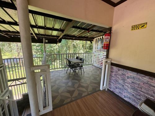 Nazarene Apartelle -R5 near The Bahay Kubo Restaurant