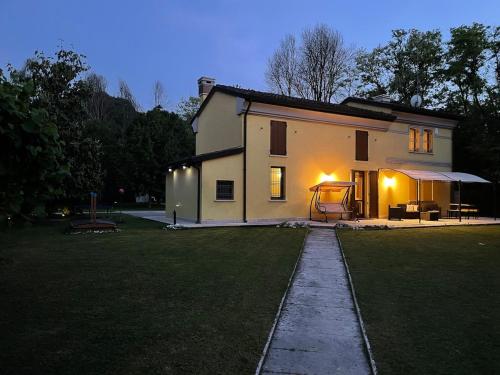 ทัศนียภาพภายนอกโรงแรม, Casa La Corte Mantova in มอนโตวา