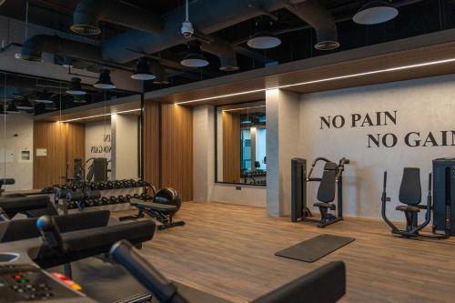 1BED in JVC by StayInHomes - 20 mins Business Bay - Parking - Pool -, Dubaj (fotografie 8)